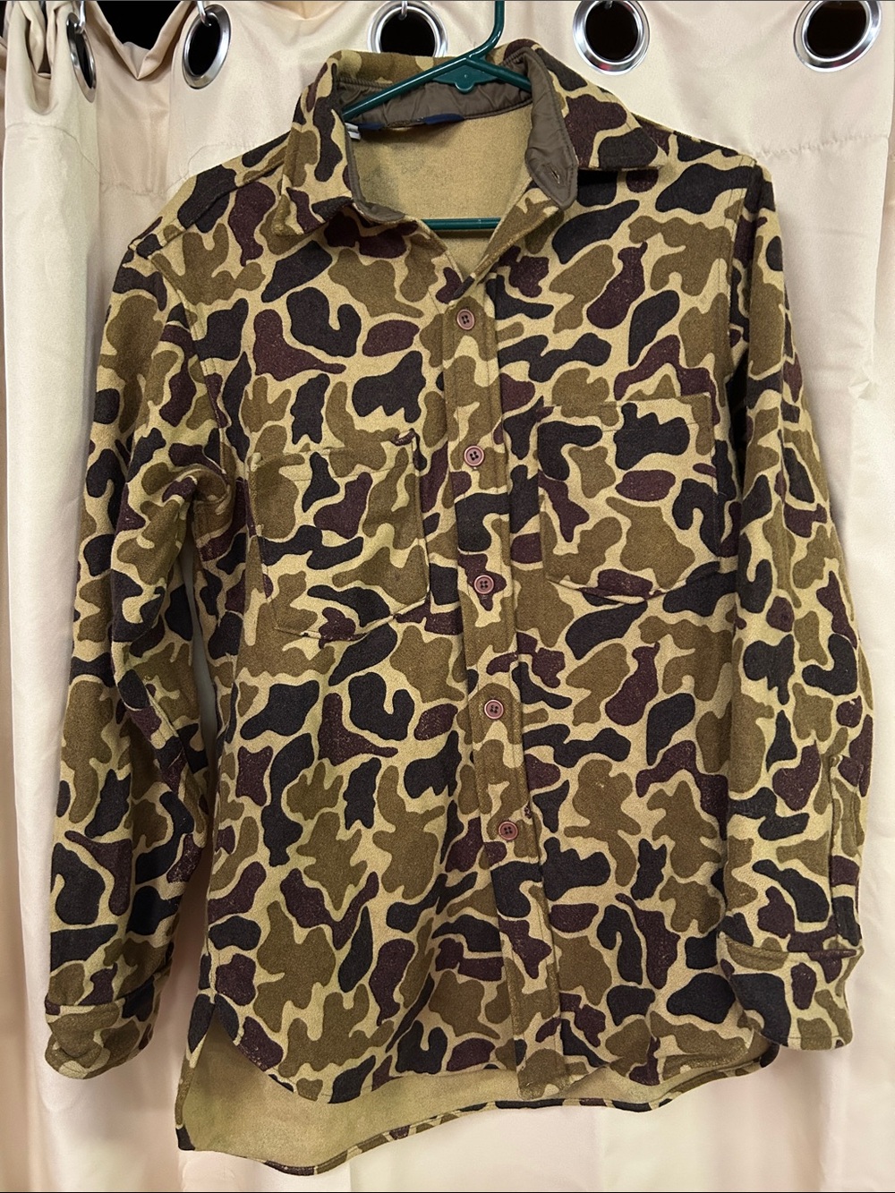 Woolrich heavyweight wool Men’s frog camo  in Olive, Brown, Black